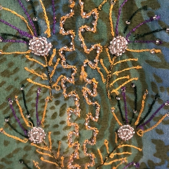 Alex Kim Beaded Embroidered Flow Sheer Top size PM - Picture 3 of 7